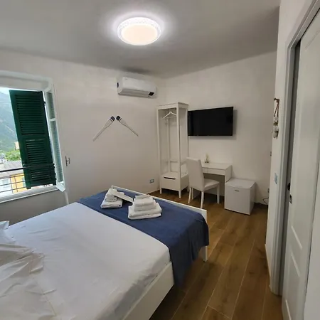 Il Timone 4* Corniglia