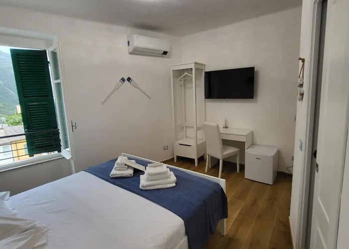 Il Timone 4* Corniglia